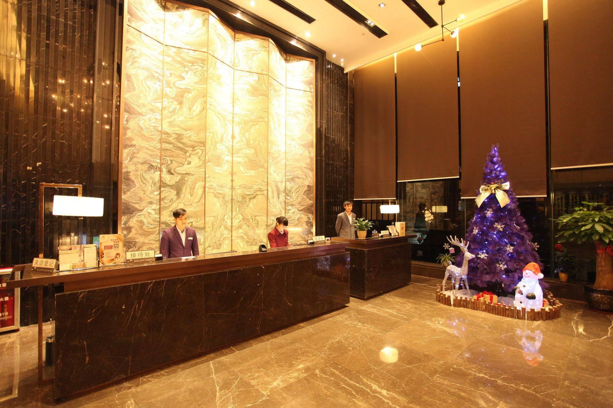 Insail Hotels -Huanshi Road Taojin Metro Station Guangzhou- Free Shuttle Bus For Canton Fair Экстерьер фото